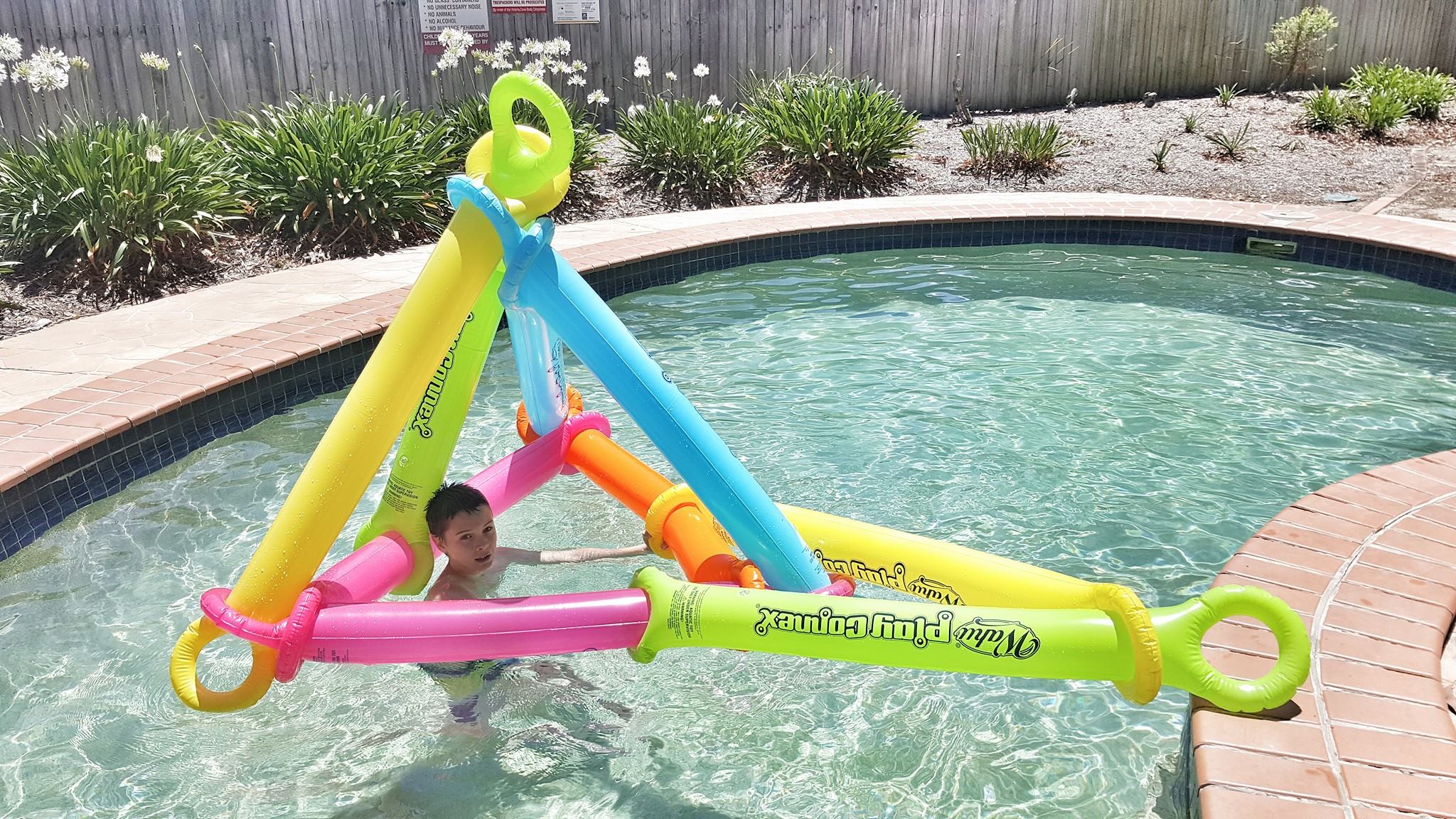 Wahu Play Connex - Pool Toys That Build Cool Stuff!